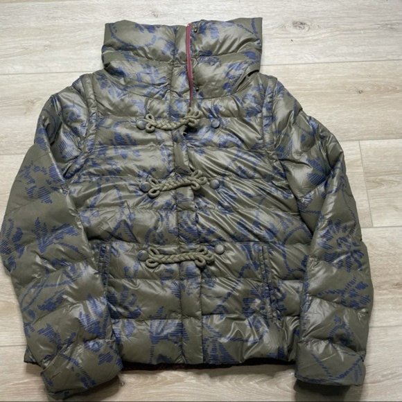 Pilcro and the Letterpress Jackets & Blazers - Anthropologie Pilcro & The Letterpress Green Convertible Puffer Jacket / Vest
